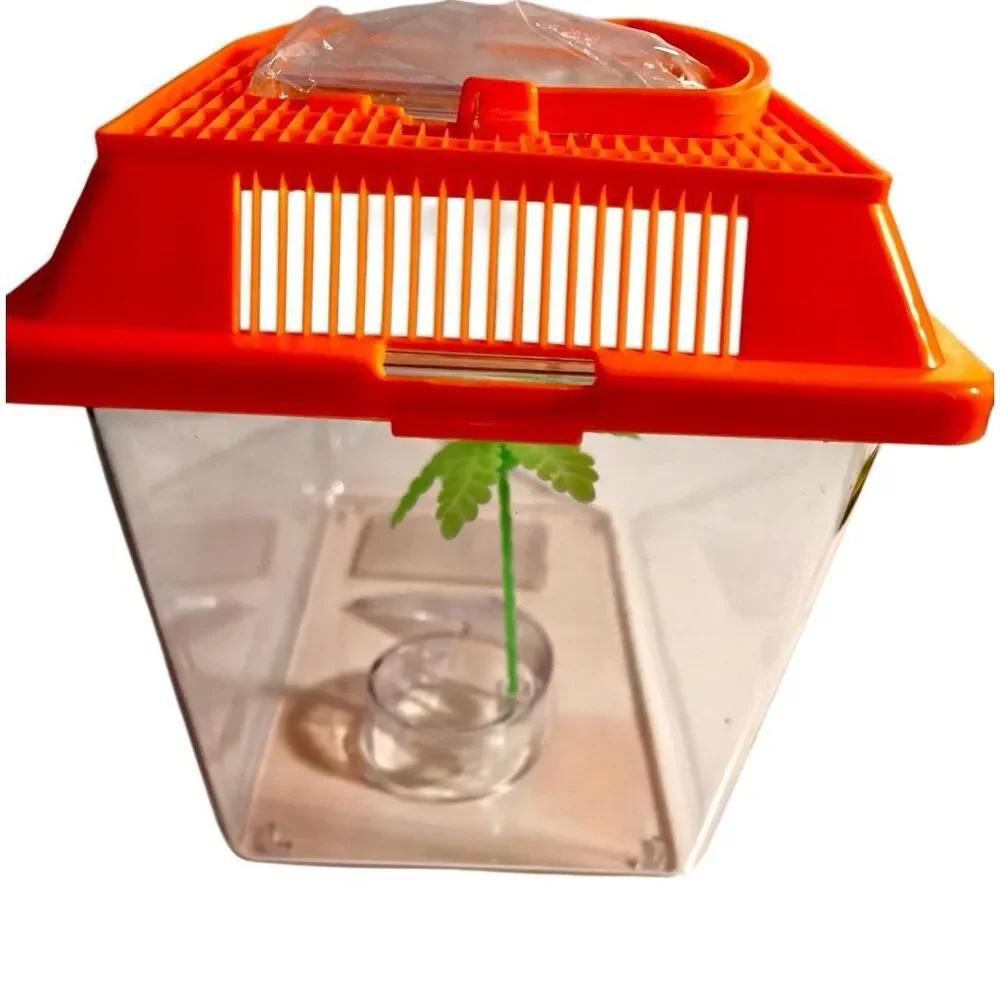 Portable Aquatic/Terrarium Tank, Plastic Carrier Cage with Lid and Handle NWT